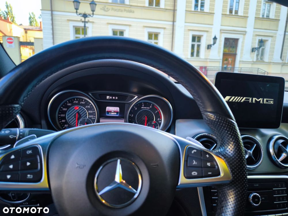 Mercedes-Benz CLA - 18
