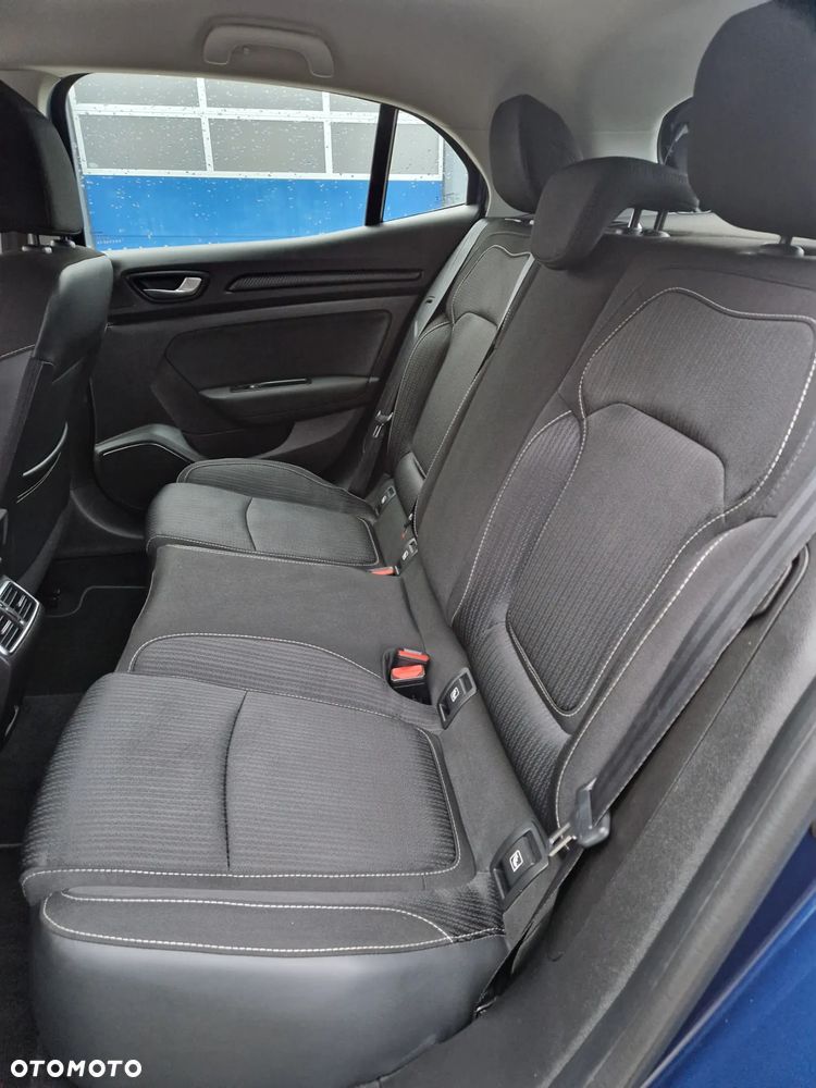 Renault Megane 1.5 Blue dCi Intens - 11