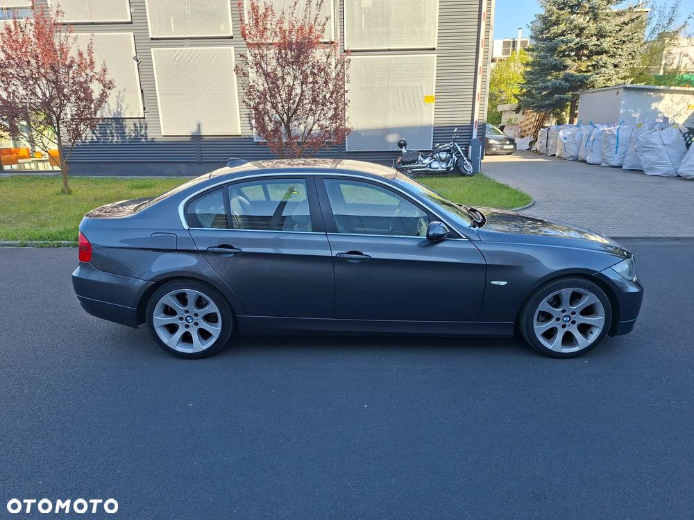 BMW Seria 3 330i - 6