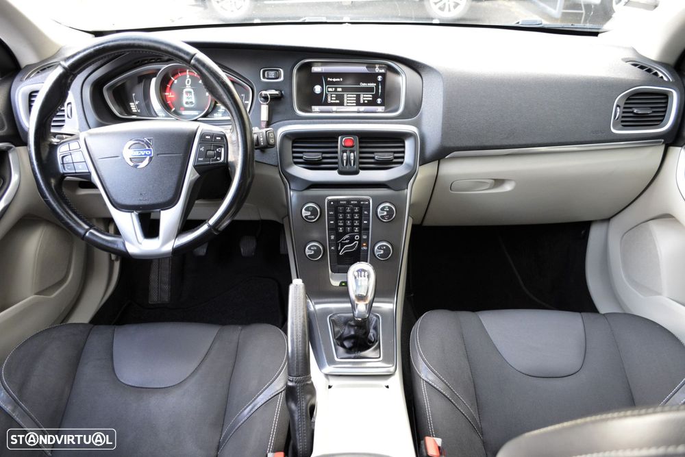 Volvo V40 1.6 D2 Momentum Eco - 15