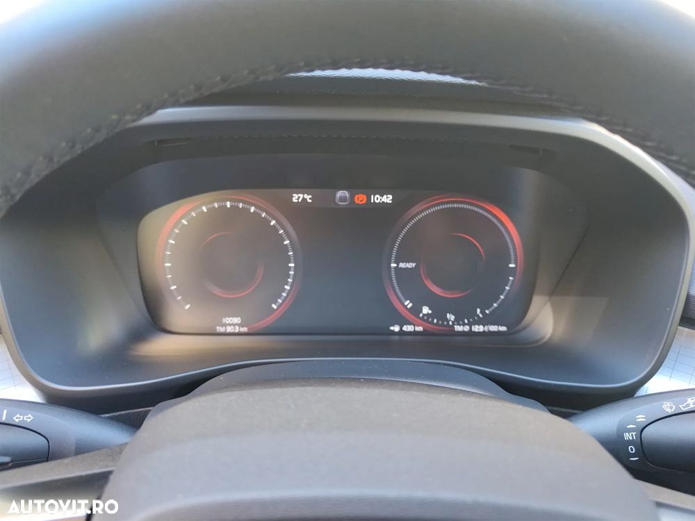 Volvo XC 40 Recharge T4 Twin Engine AT7 Inscription Expression - 8
