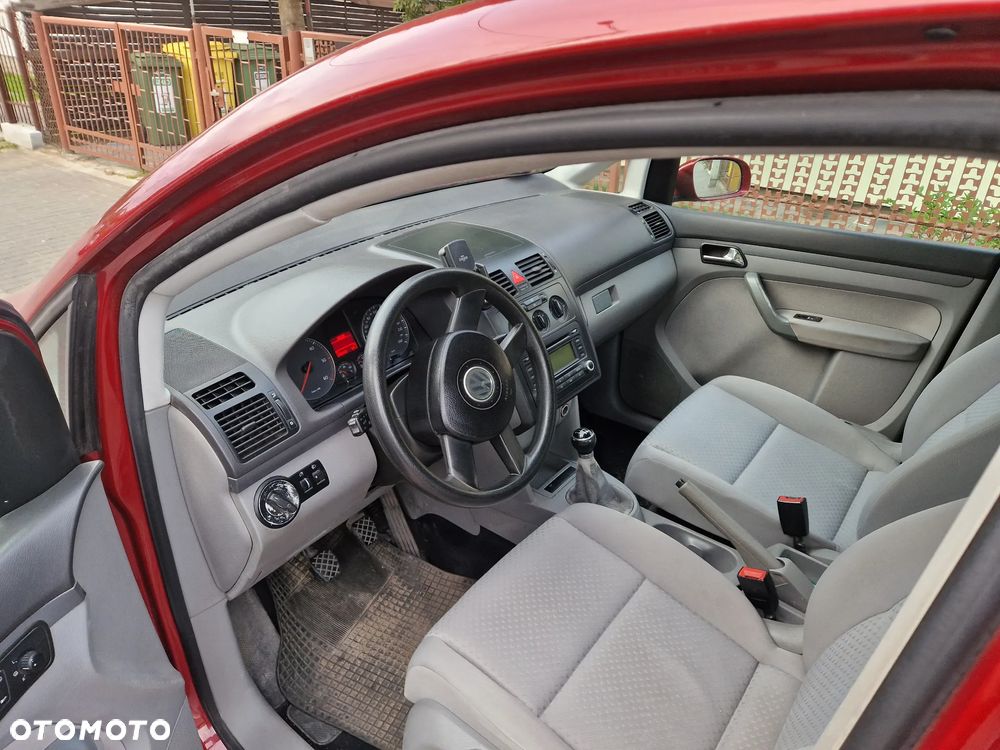 Volkswagen Touran - 7