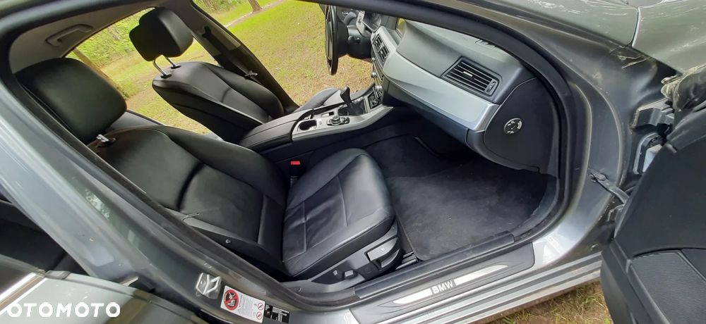 BMW Seria 5 520d - 12