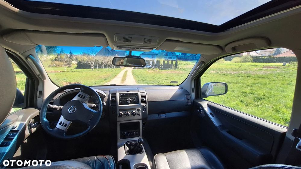 Nissan Pathfinder 2.5 dCi Premium - 8