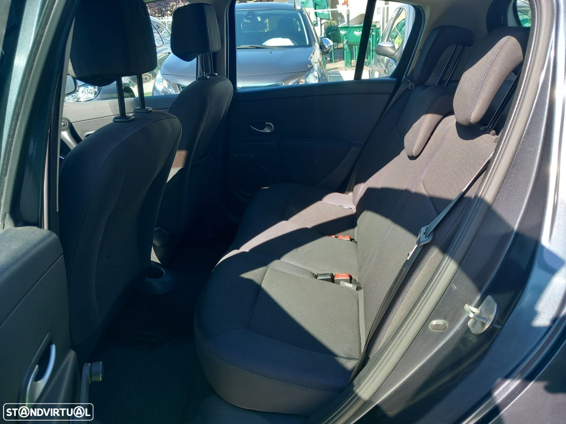 Renault Clio 1.5 dCi Confort - 21