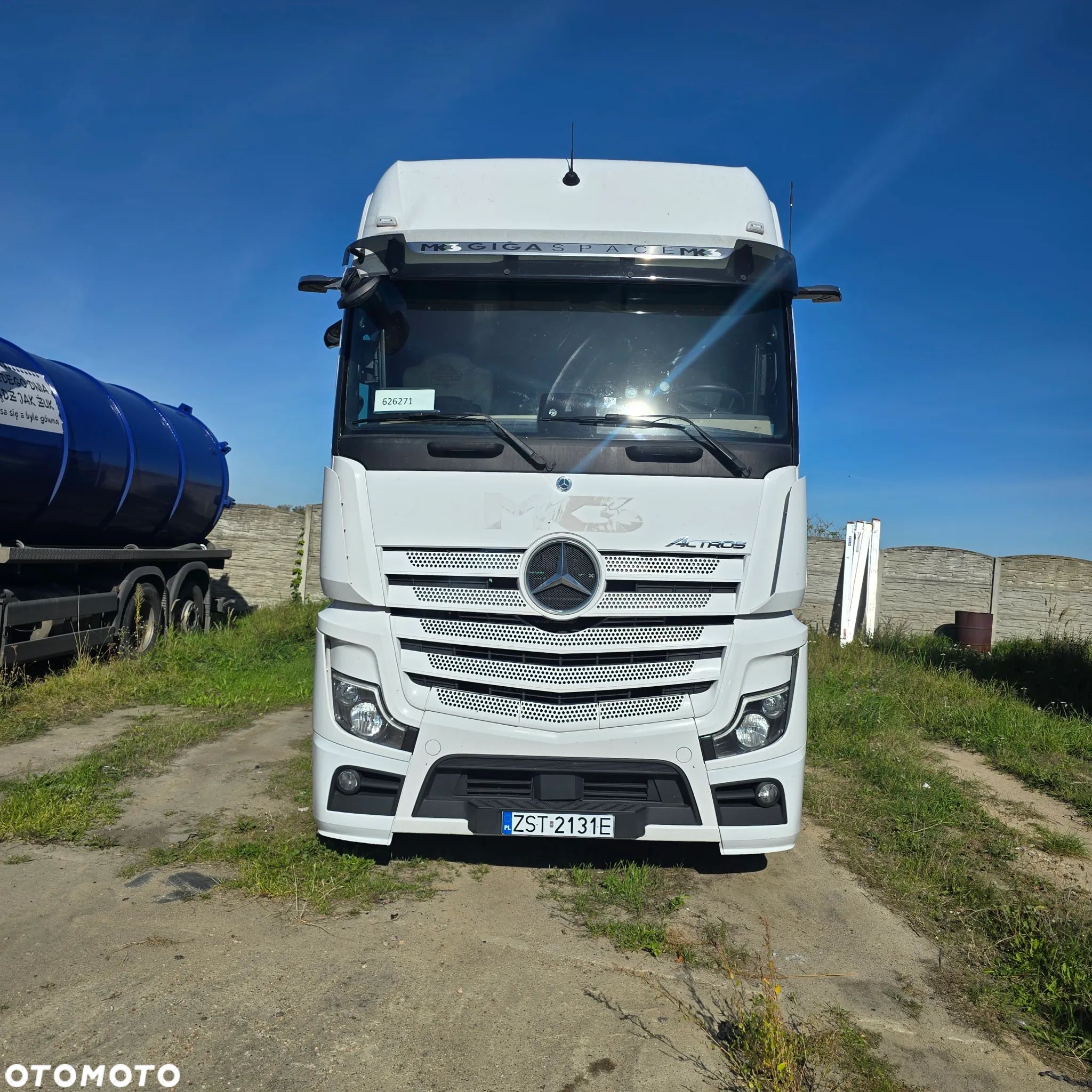 Mercedes-Benz Actros - 1