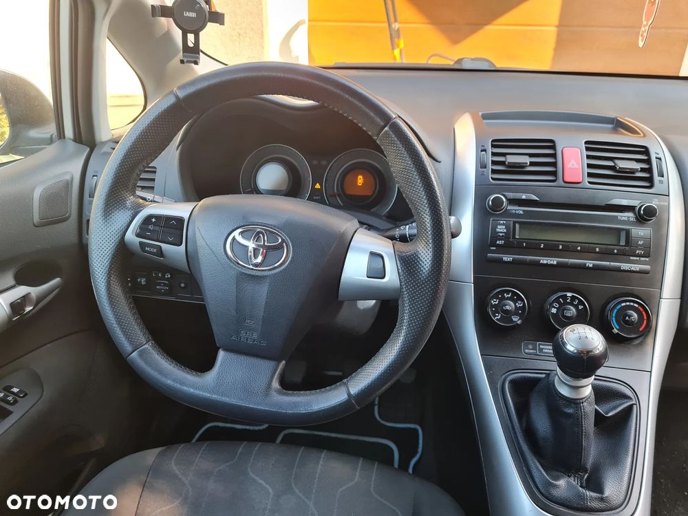 Toyota Auris - 20