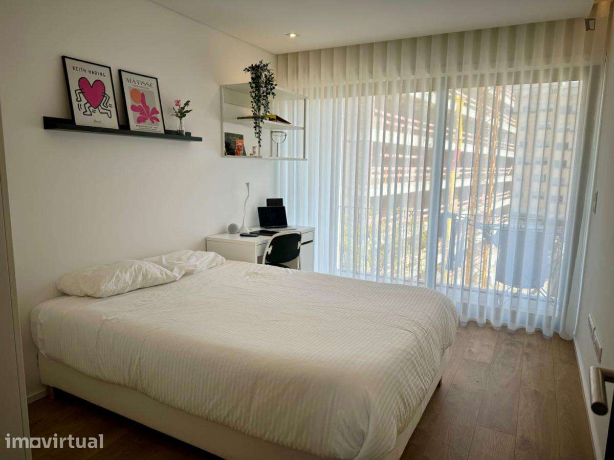 Quarto - localizado em Paranhos Porto - Grande imagem: 2/9