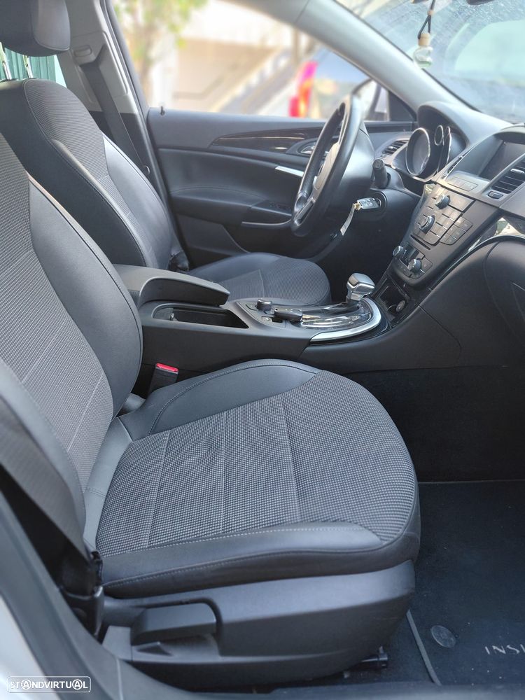 Opel Insignia Sports Tourer - 17