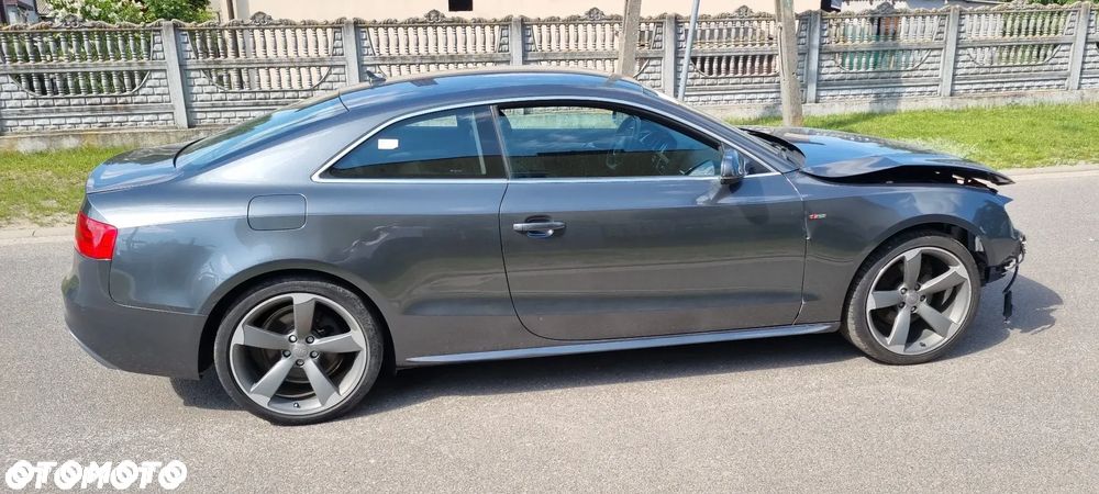 Audi A5 Coupé 2.0 TDI DPF (clean diesel) multitronic - 2