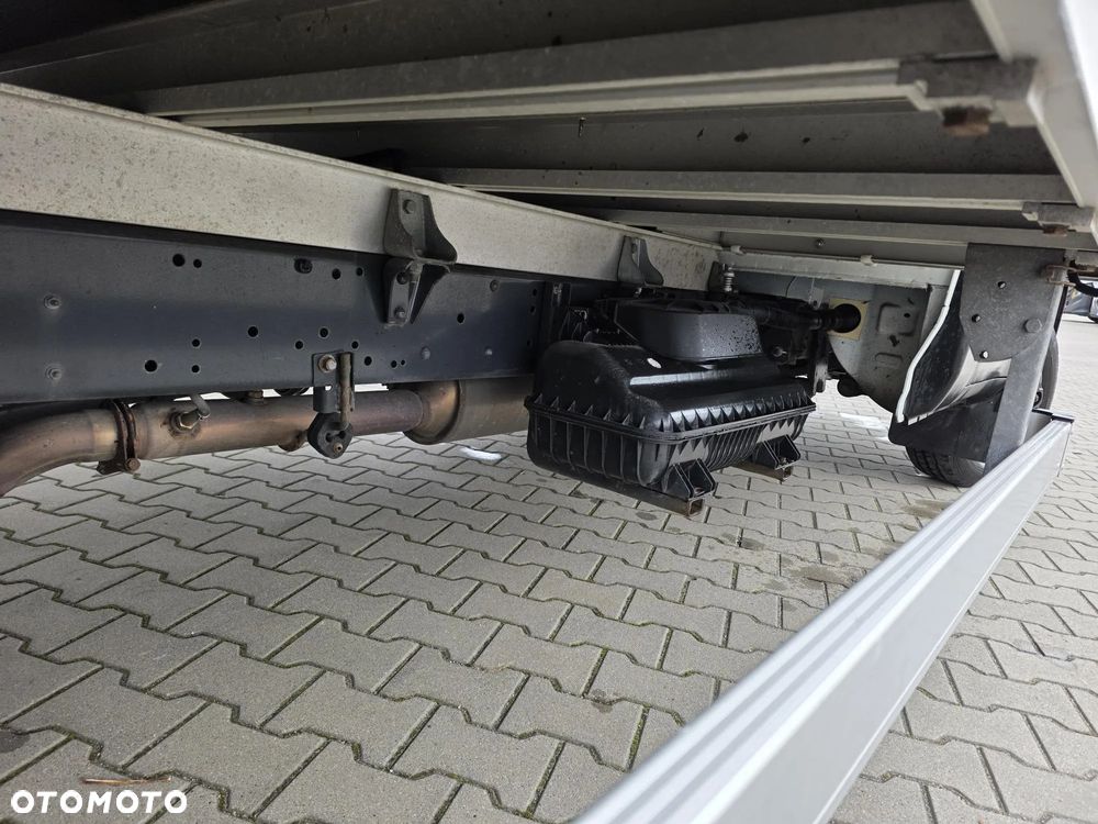 Iveco 50C15 plandeka + winda 10EP Tylko 38000 km ! Krajowy Pierwszy Właściciel dmc 3500 kg ! - 17