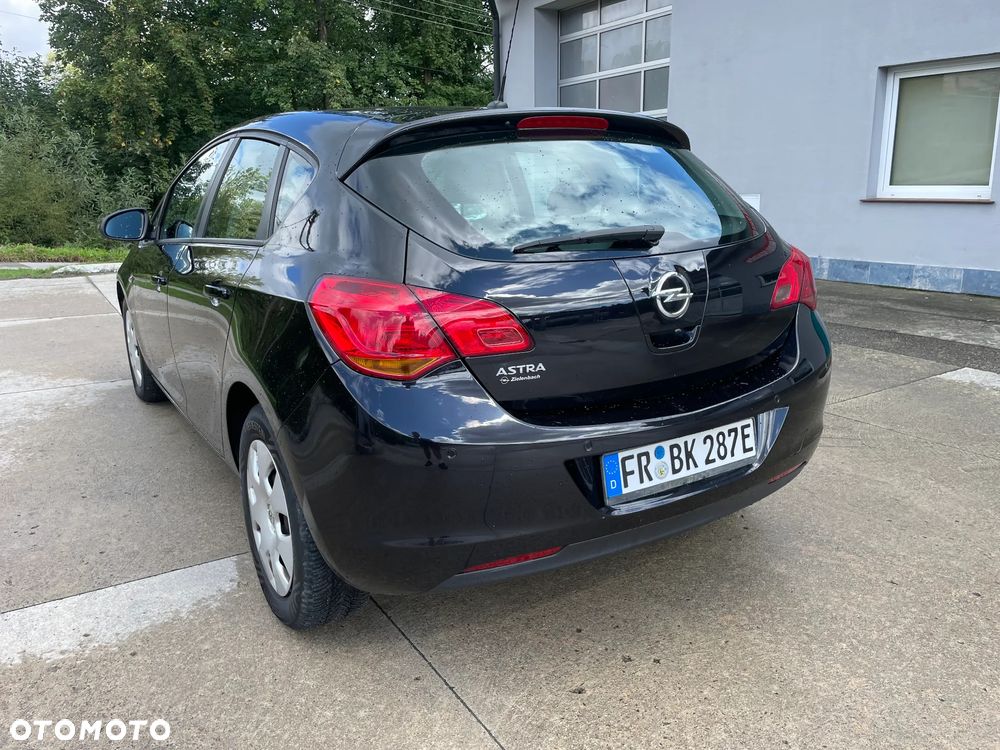 Opel Astra 1.6 Active - 8