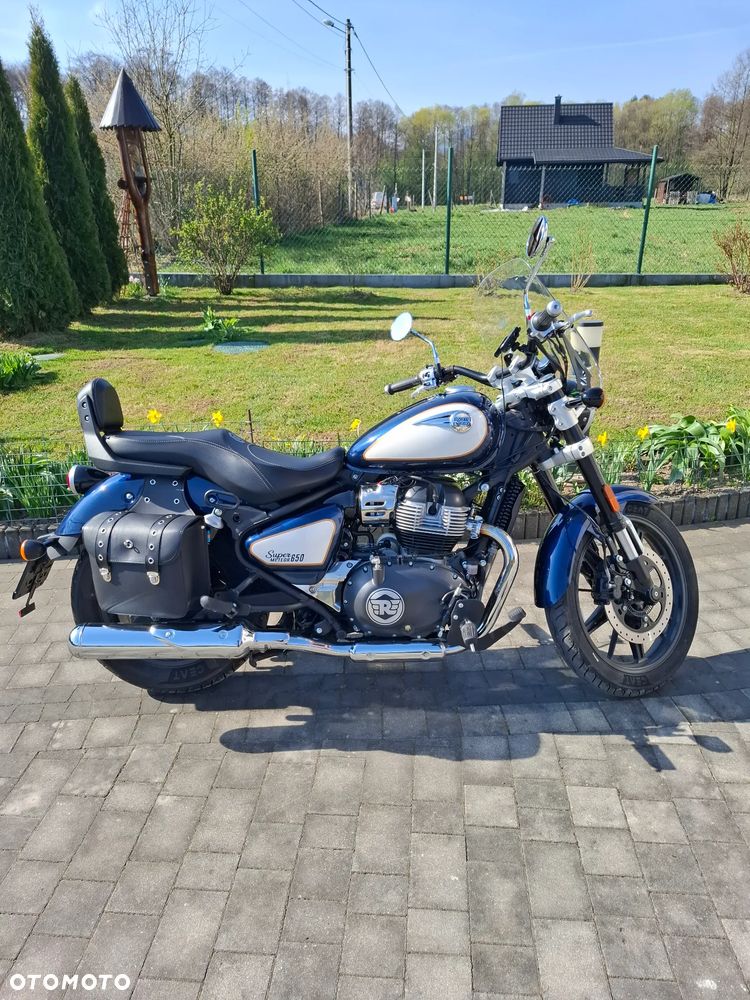 Royal Enfield Super Meteor - 2