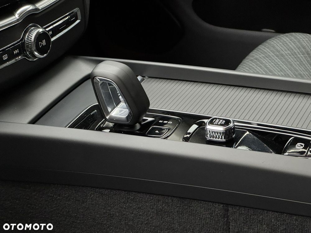 Volvo XC 60 B4 B Core - 11