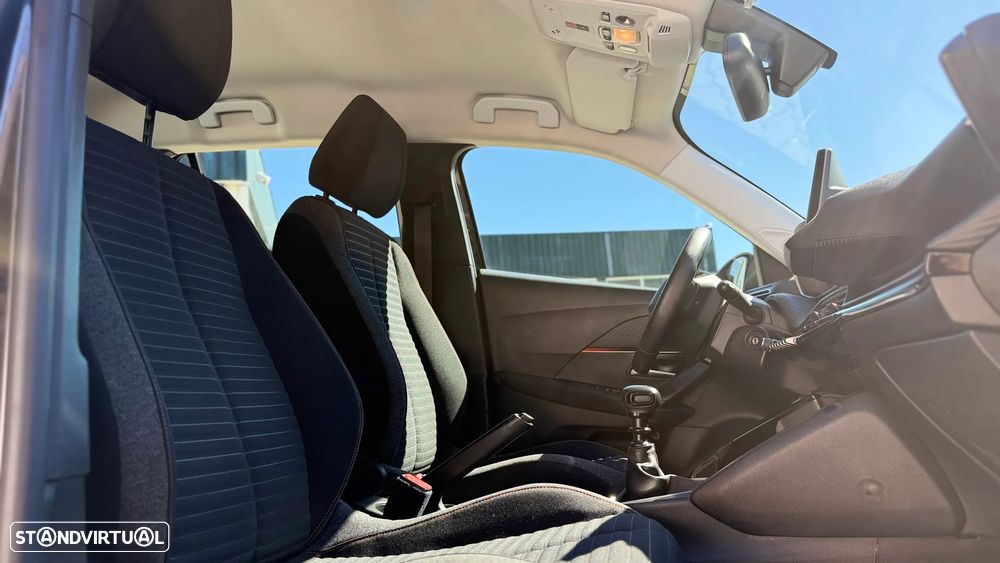 Peugeot 2008 PureTech 130 Active Pack - 23