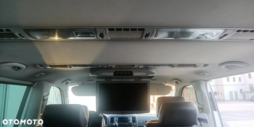 Volkswagen Multivan - 14