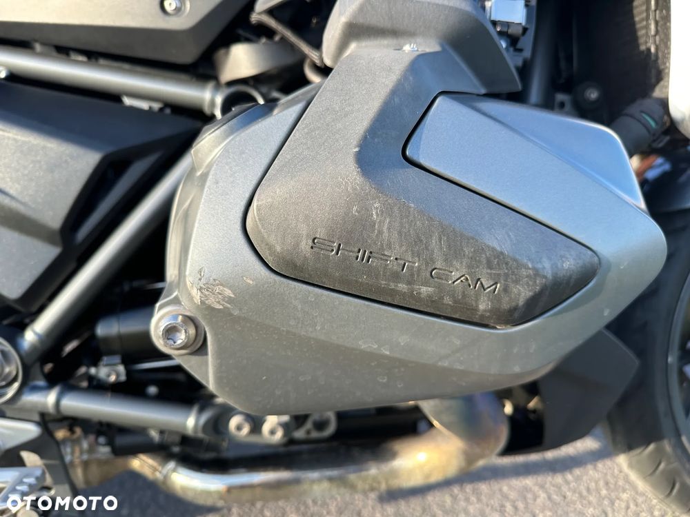 BMW R - 6