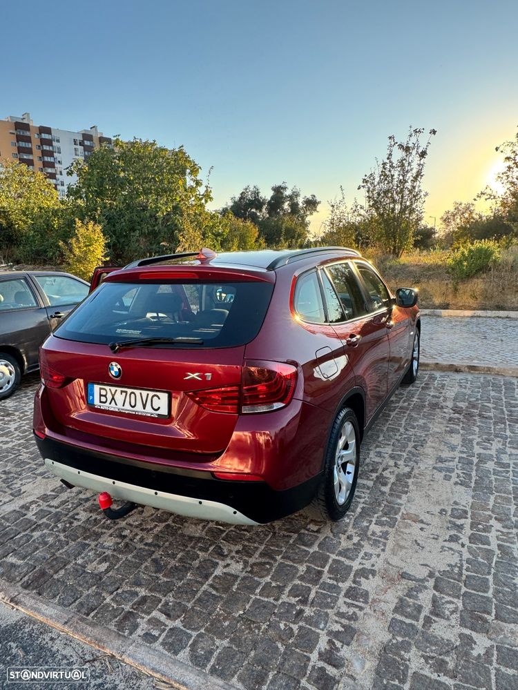 BMW X1 sDrive18d - 11