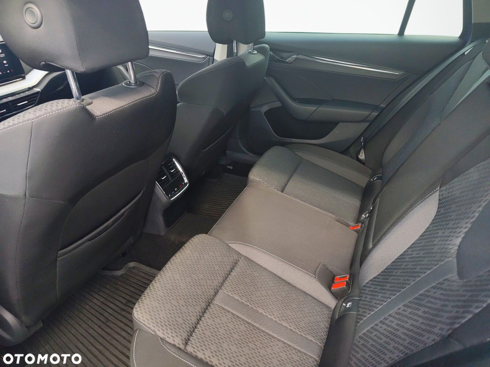 Skoda Octavia 2.0 TDI Style DSG - 13