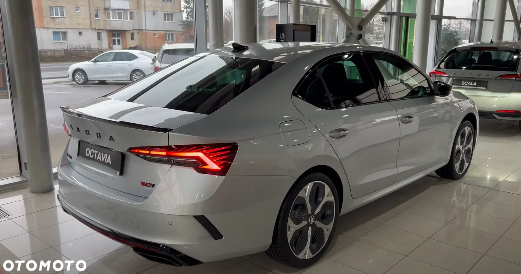 Skoda Octavia 2.0 TSI RS DSG - 2