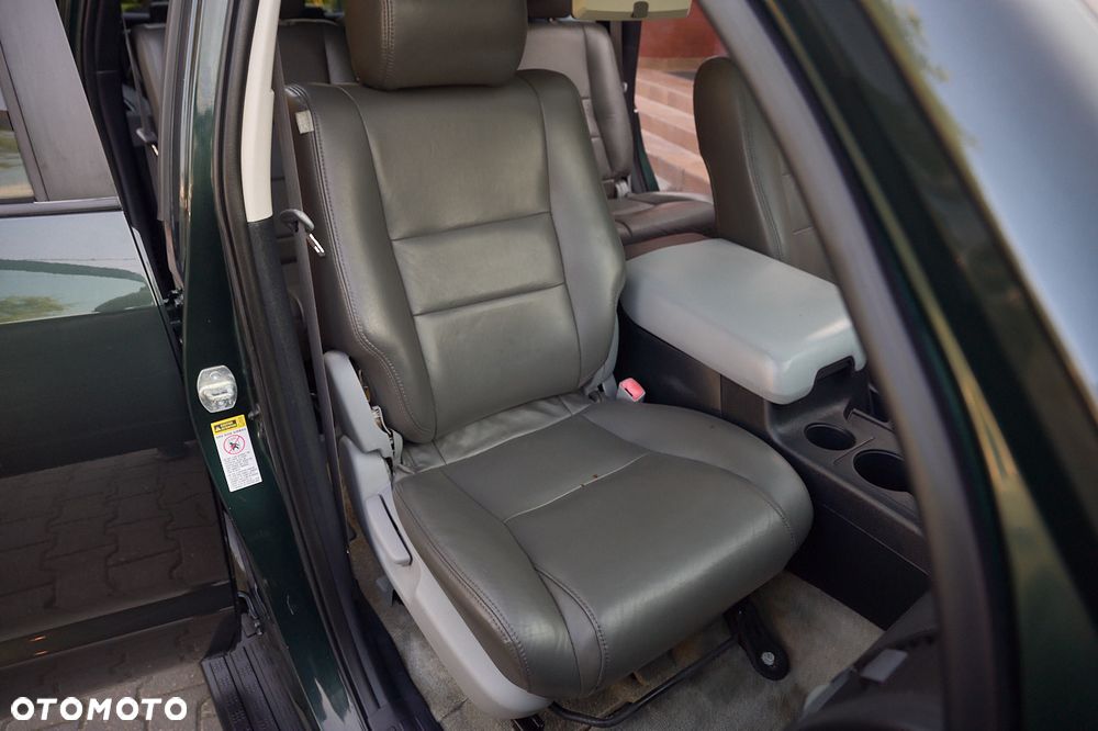 Toyota Sequoia - 21