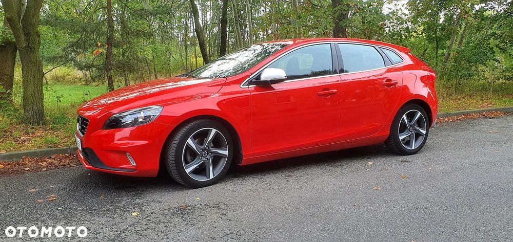 Volvo V40 D2 R Design - 33