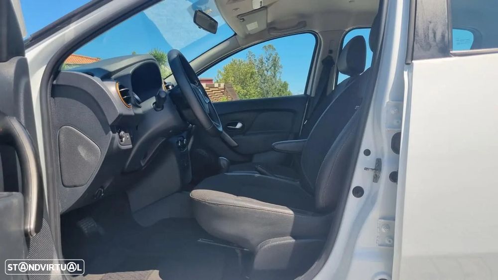 Dacia Sandero - 18