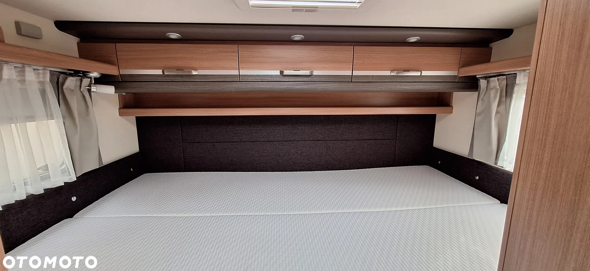 KNAUS Salon Polska, VAT 23%, Sky Traveller 650DG - 22