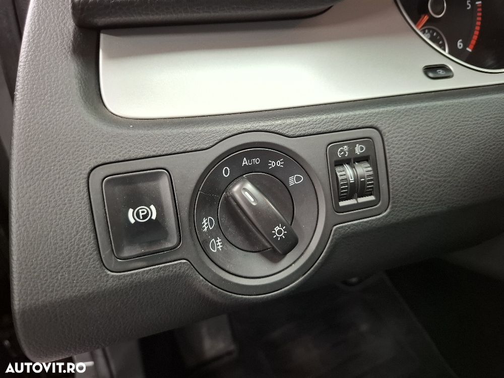 Volkswagen Passat 1.6 TDI DPF BlueMotion Technology Comfortline - 21