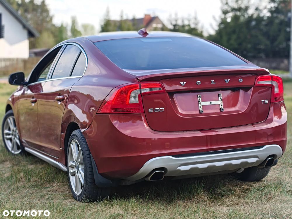 Volvo S60 2.5 T5 - 4