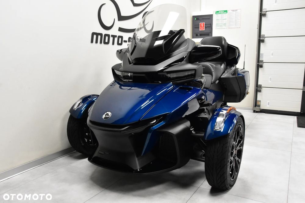 Can-Am Spyder - 10
