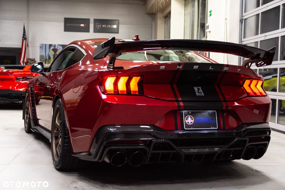 Ford Mustang - 13