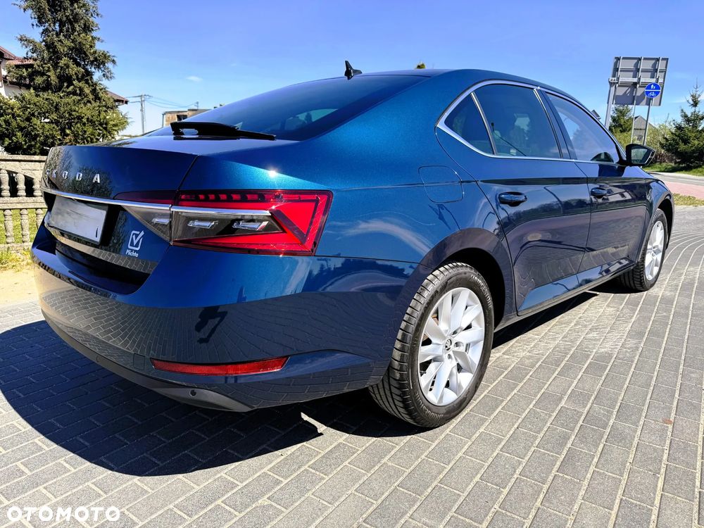 Skoda Superb 2.0 TDI SCR Style DSG - 3