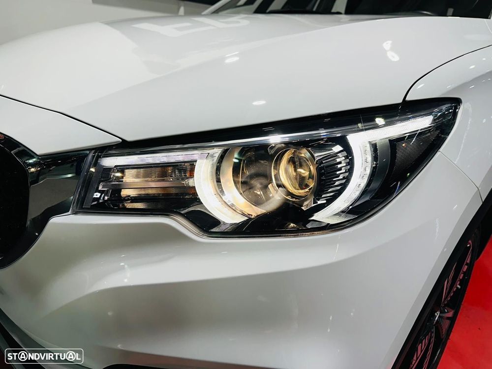 MG ZS EV Luxury - 25