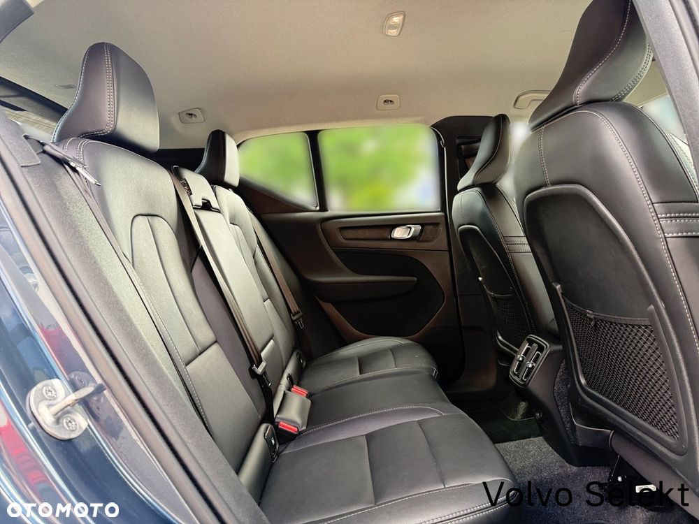 Volvo XC 40 - 24