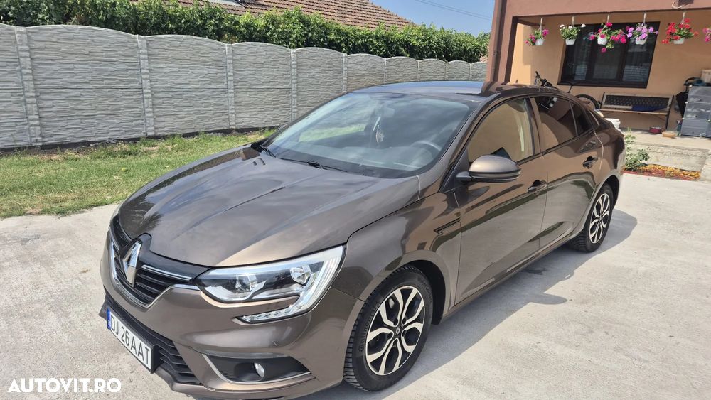 Renault Megane TCe GPF Life - 1