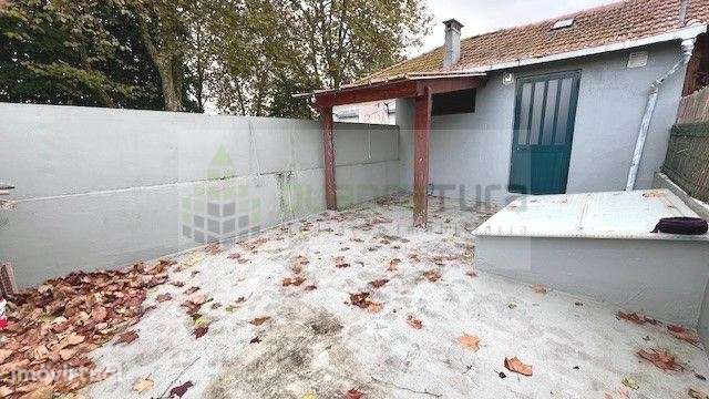 Moradia | Bairro de Santo Eugénio (à Circunvalação e Rua das Cegonh... - Grande imagem: 3/28