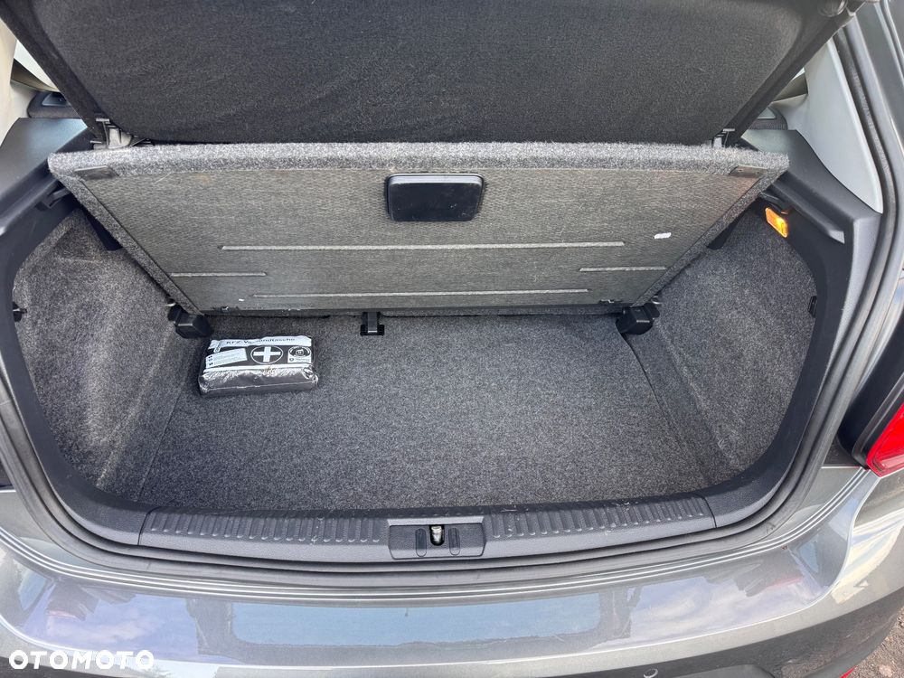 Volkswagen Polo - 18