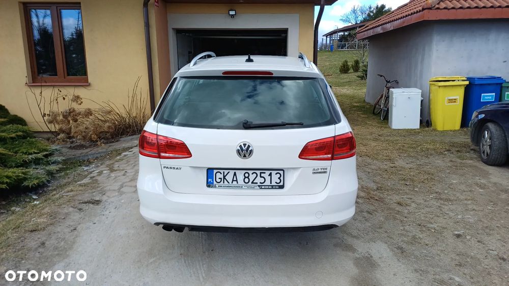 Volkswagen Passat 2.0 TDI DSG BlueMotion Technology Comfortline - 3