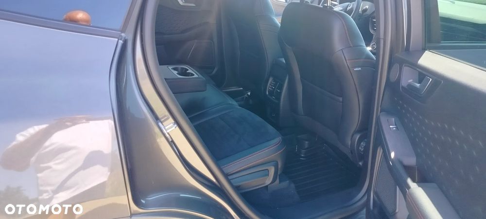 Ford Kuga - 13