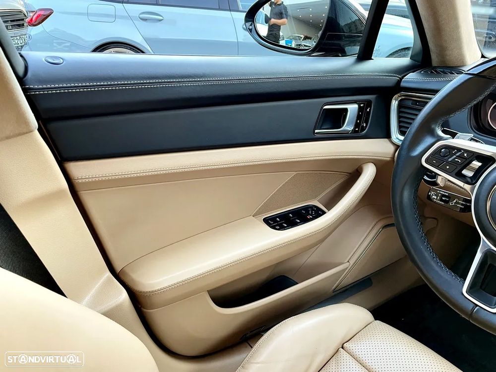 Porsche Panamera Sport Turismo 4 E-Hybrid Edition 10 Anos - 13