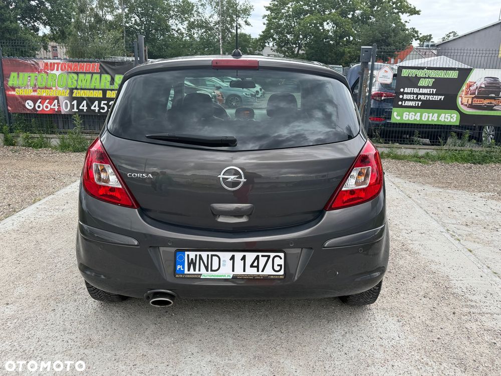 Opel Corsa 1.2 16V Cosmo - 8