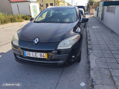 Renault Mégane Sport Tourer 1.5 dCi Dynamique - 1