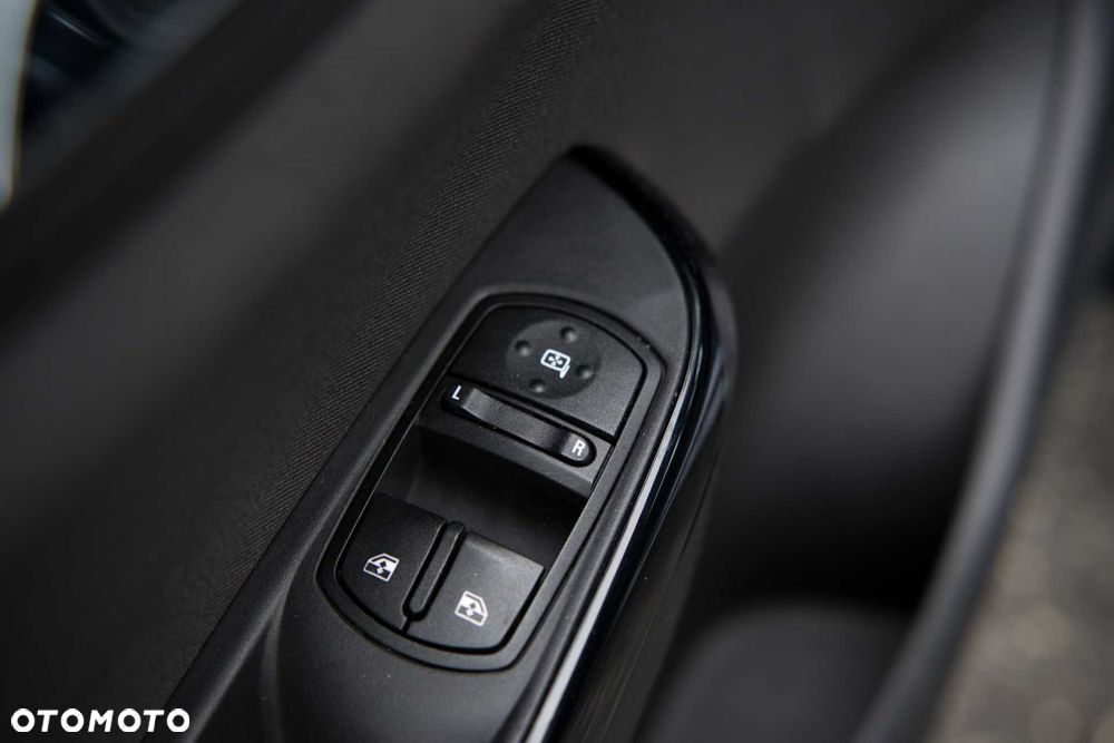 Opel Corsa 1.4 Enjoy - 15