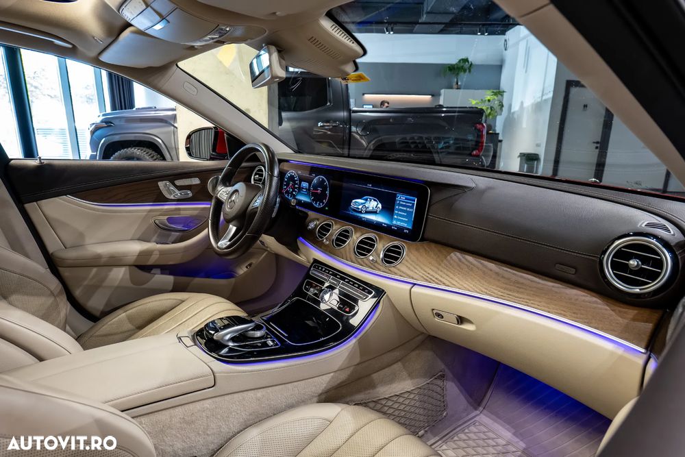 Mercedes-Benz E 220 d 4MATIC Aut. - 13