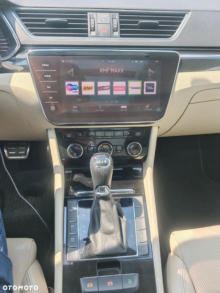 Skoda Superb 2.0 TDI L&K DSG - 12