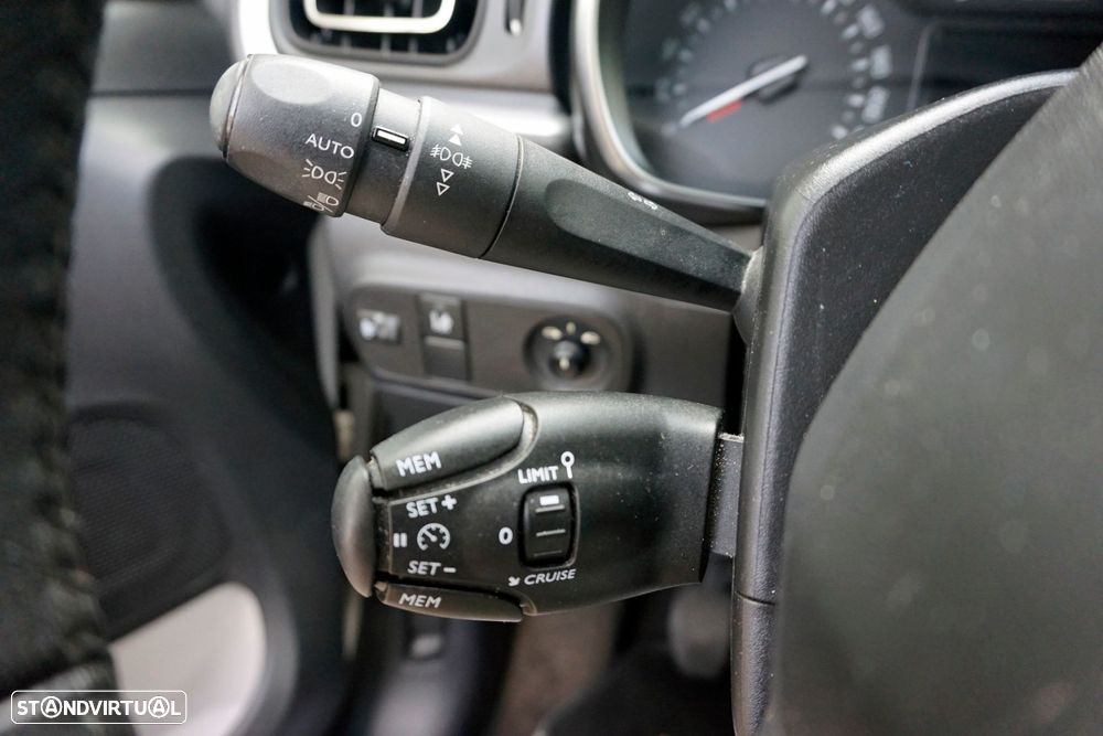 Citroën C3 1.2 PureTech Shine - 15