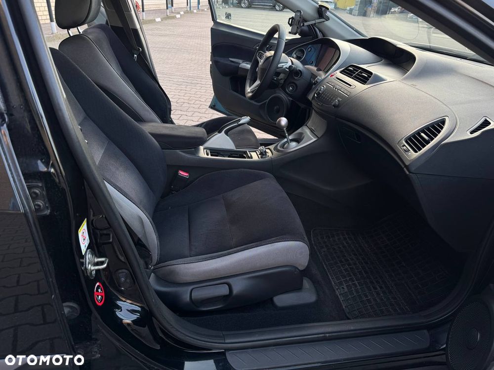 Honda Civic 1.8 Executive - 16