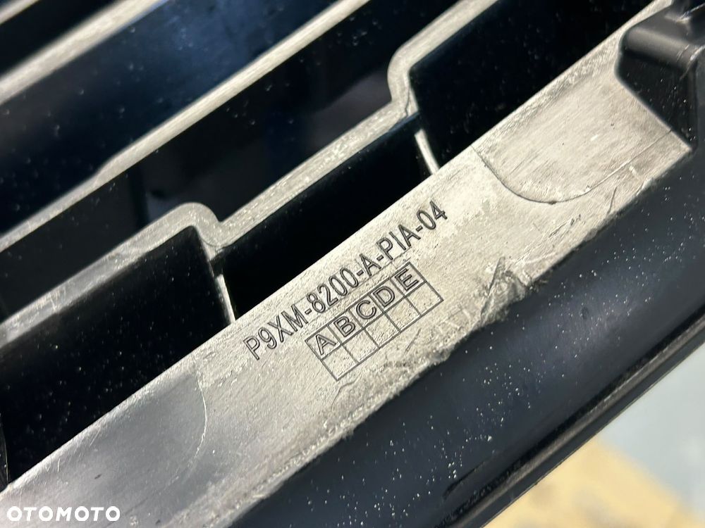 RANGE ROVER SPORT III L461 22- GRILL ATRAPA CHŁODNICY ZNACZEK ORYGINAŁ - 11