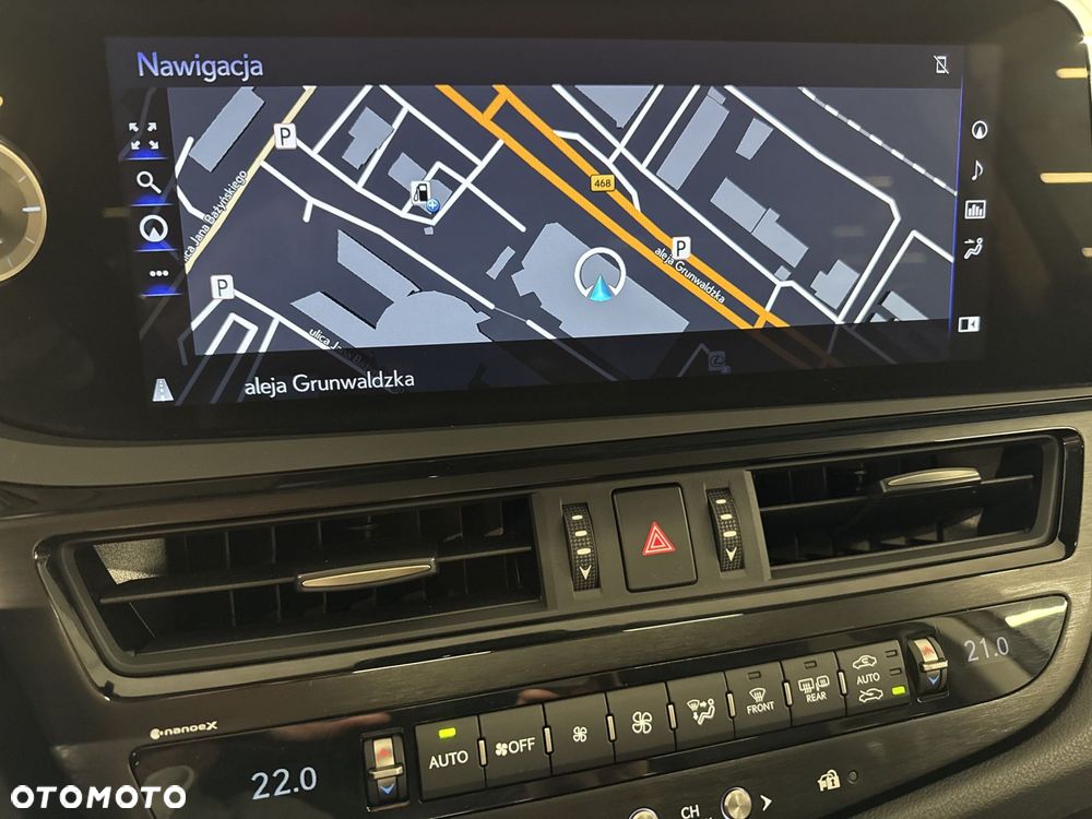 Lexus ES 300h Business Edition - 21